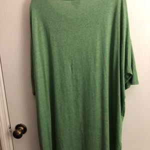 LuLaRoe Tops - NEW W/O TAGS. 2XL LLR IRMA LuLaRoe Tops - NEW W/O TAGS. 2XL LLR IRMA